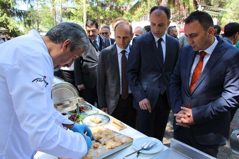 Narven “Asırlık Tariflerle Türk Mutfağı” Programına Katıldı