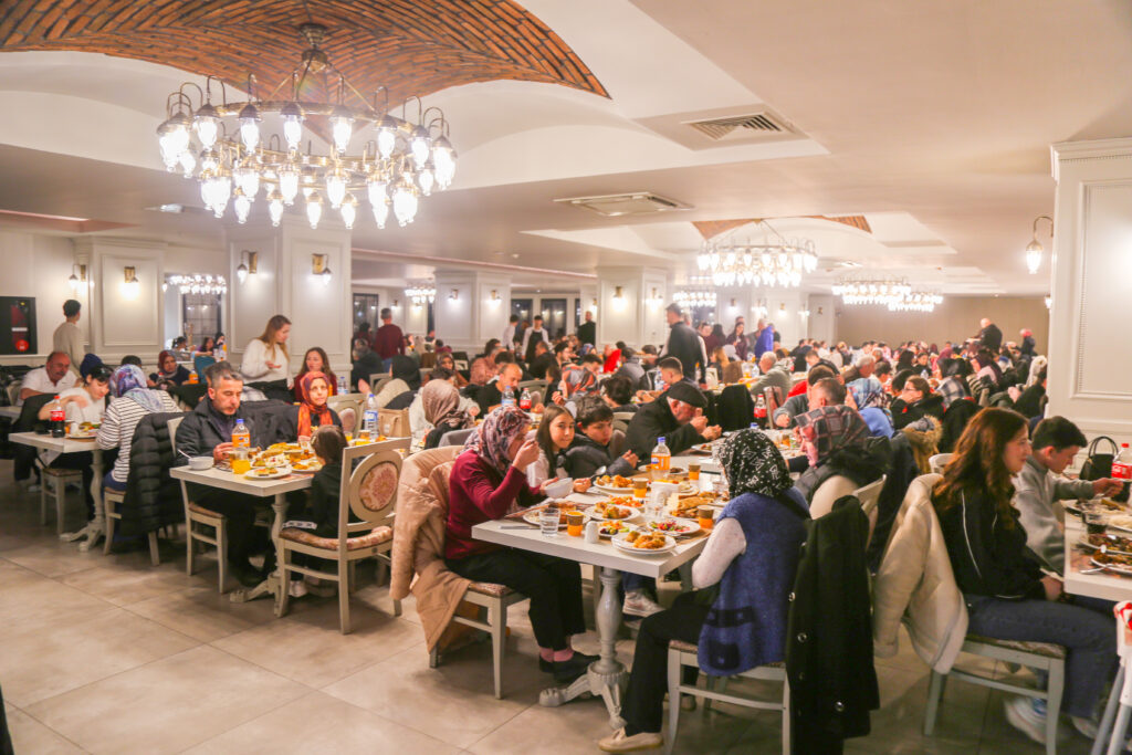 Narven’de Geleneksel Aile İftarı Daveti Düzenlendi